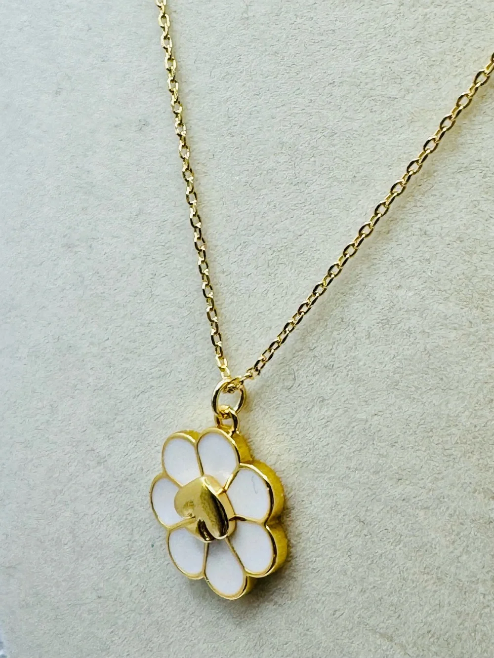KATE SPADE Day Tripper Daisy Necklace NWOT